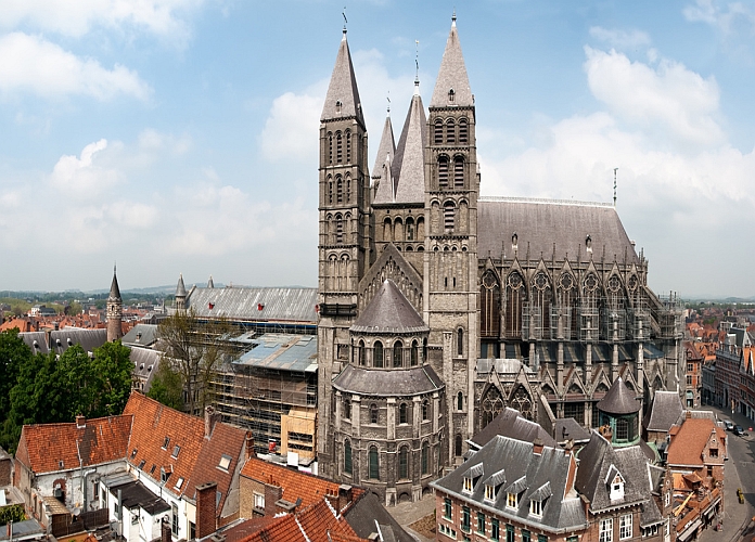 Belgica Catedral de Tournai celebra 850 anos de sua dedicacao 2