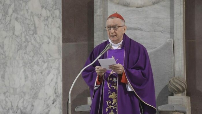 Cardeal Parolin preside Missa de Cinzas com homilia do Papa