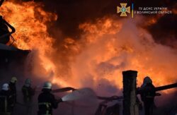 Fire at a fuel depot in Lutsk after Russian shelling on 27 March 2022 02
