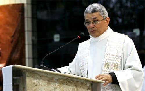 Monsenhor Raimundo Possidonio Carrera da Mata e nomeado Bispo coadjutor para Diocese de Braganca PA 1