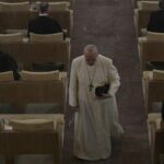 Papa Francisco se retira para realizar seus Exercicios Espirituais