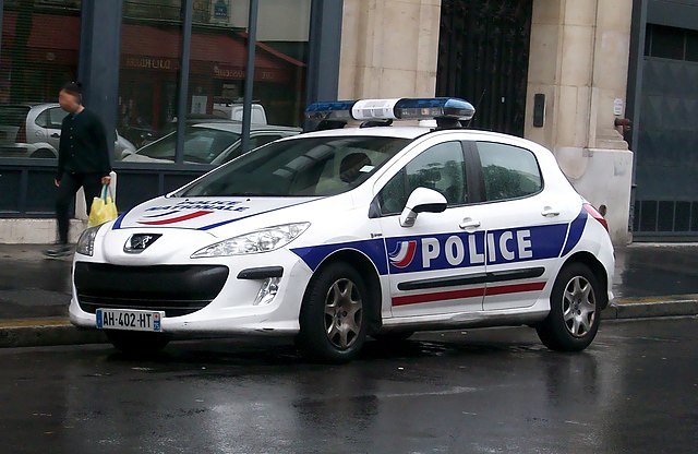 640px Peugeot 308 LAPI Police nationale Paris septembre 2013 1