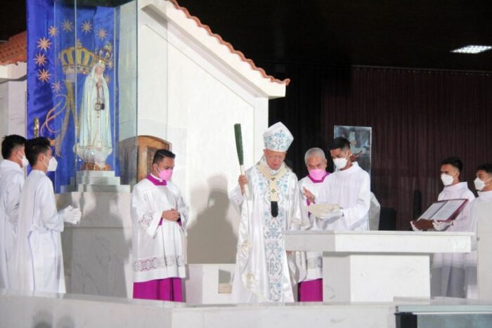 Replica da Capela das Aparicoes de Fatima e inaugurada nas Filipinas 1