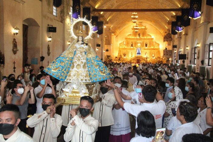 Imagem de Nossa Senhora de 442 anos e canonicamente coroada nas Filipinas 1