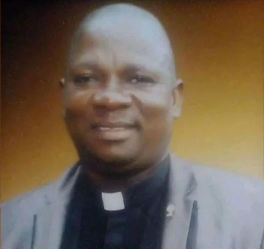 Sacerdote catolico e sequestrado e assassinado na Nigeria