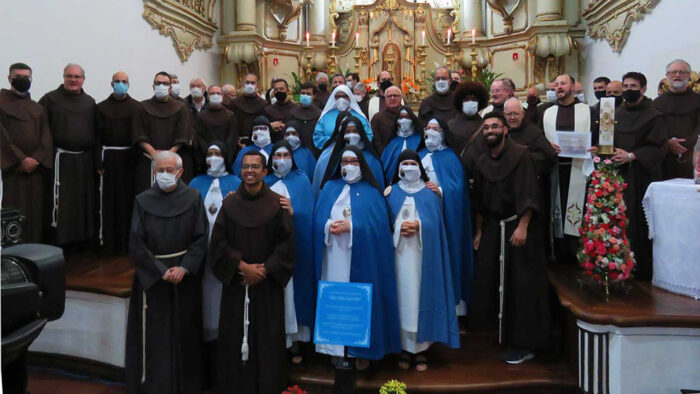 Franciscanos iniciam celebracoes pelo bicentenario de Frei Galvao 1