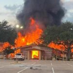 Igreja catolica e destruida por incendio no Texas