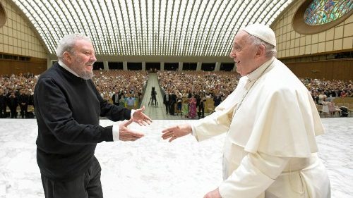 Papa Francisco Kiko Arguello Vatican Media