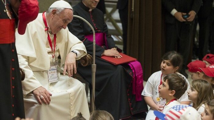Papa Francisco se encontrara com 160 criancas no Vaticano 1