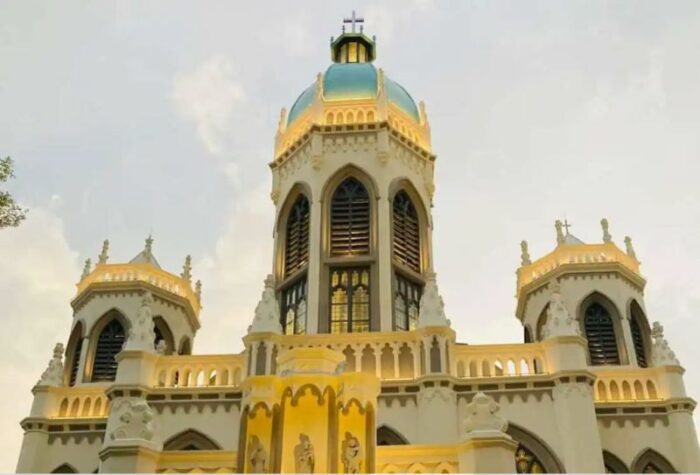 Igreja centenaria e reaberta apos restauracao em Singapura