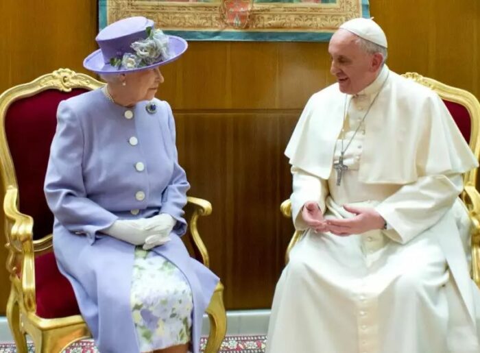 Papa Francisco expressa seus pesames pela morte da Rainha Elizabeth II