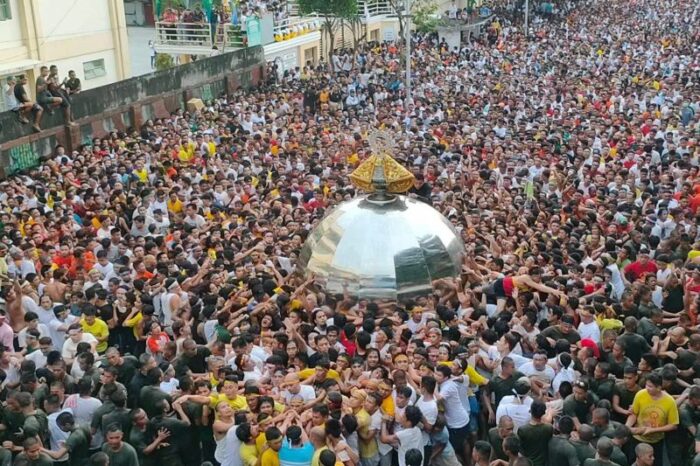 Procissao de Nossa Senhora da Penafrancia atrai de milhares de devotos nas Filipinas