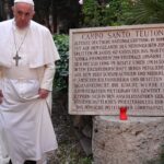Papa celebrara o dia de Finados com oracao no cemiterio Teutonico