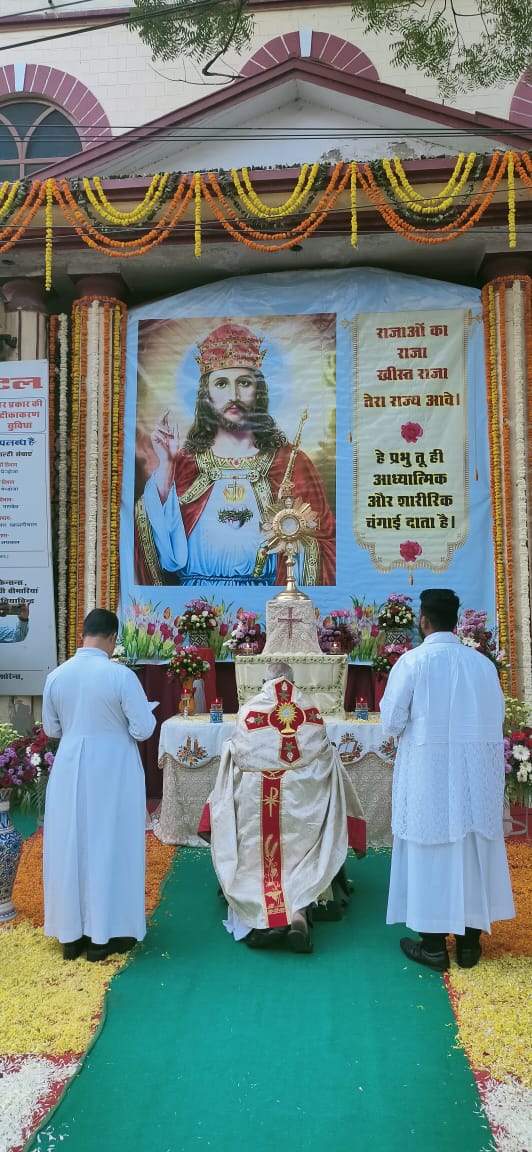 Catolicos na India voltam a celebrar a Festa de Cristo Rei com procissoes 2