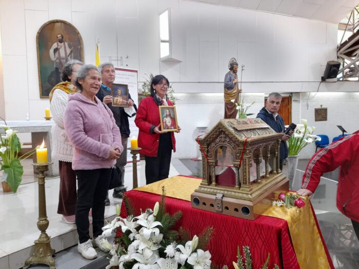 Reliquias de Margarida Maria Alacoque peregrinam pelo Chile 1