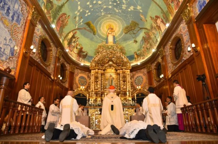 Cardeal Odilo ordena dois novos sacerdotes para a Arquidiocese de Sao Paulo 2