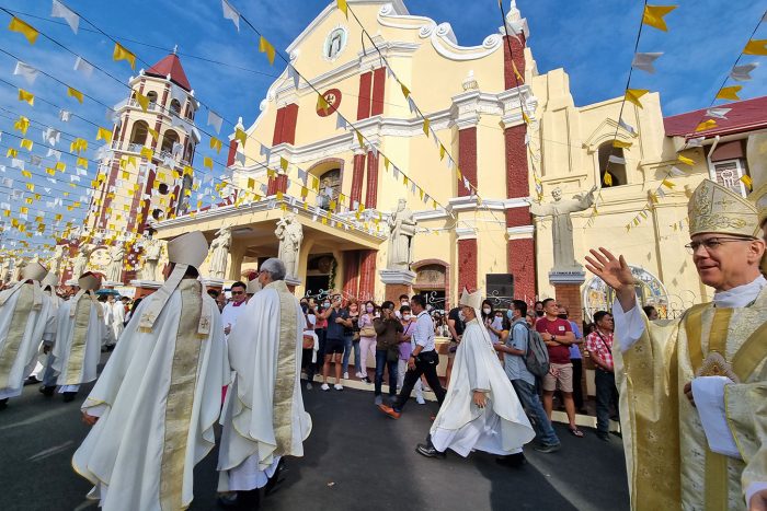 Filipinas Igreja de Sao Domingos e declarada Basilica menor 4