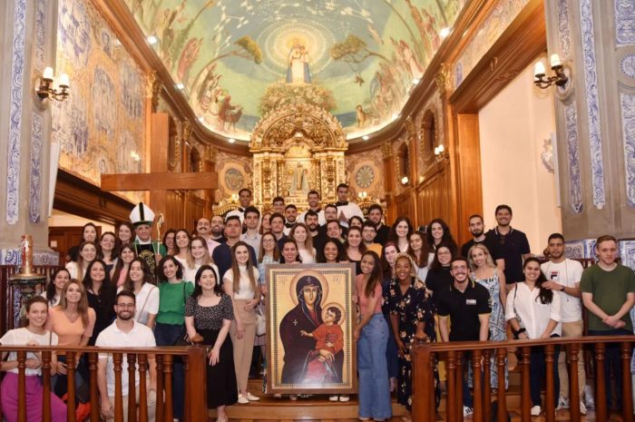 Arquidiocese de Sao Paulo recebe replicas dos simbolos da Jornada Mundial da Juventude 1