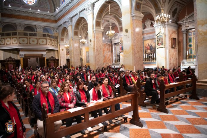 Estudantes de colegios catolicos de Jerusalem participam de Via Sacra na Terra Santa 3