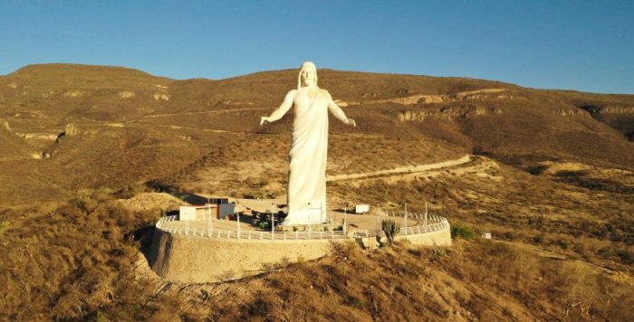 Imagem gigante de Cristo da Paz e inaugurada no Mexico 1