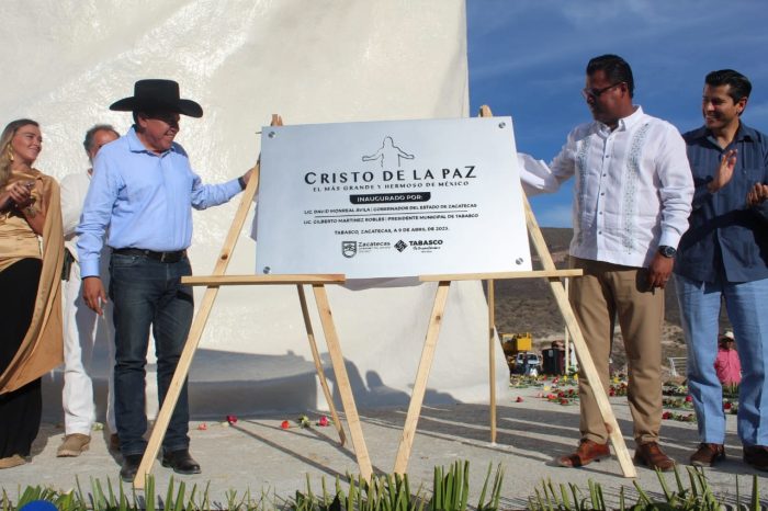 Imagem gigante de Cristo da Paz e inaugurada no Mexico 2