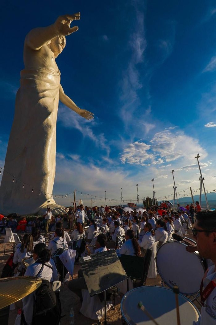 Imagem gigante de Cristo da Paz e inaugurada no Mexico 3