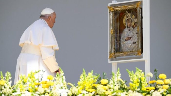 Papa Francisco confia nacao hungara ao Coracao Imaculado de Maria