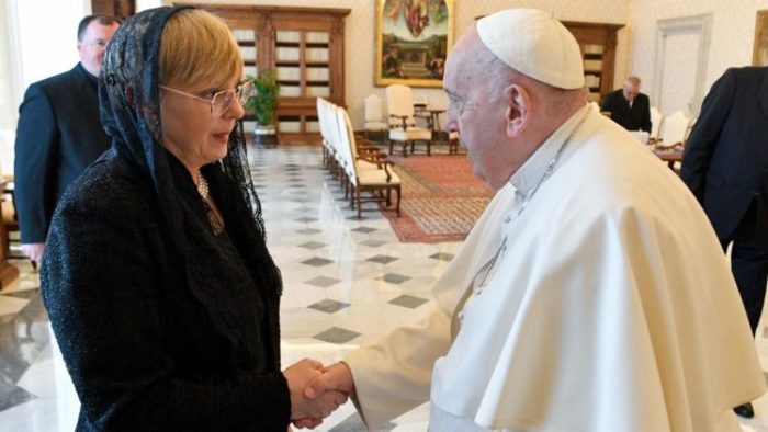 Presidente da Republica da Eslovenia e recebida pelo Papa no Vaticano 1