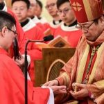 Seis novos sacerdotes catolicos sao ordenados na China