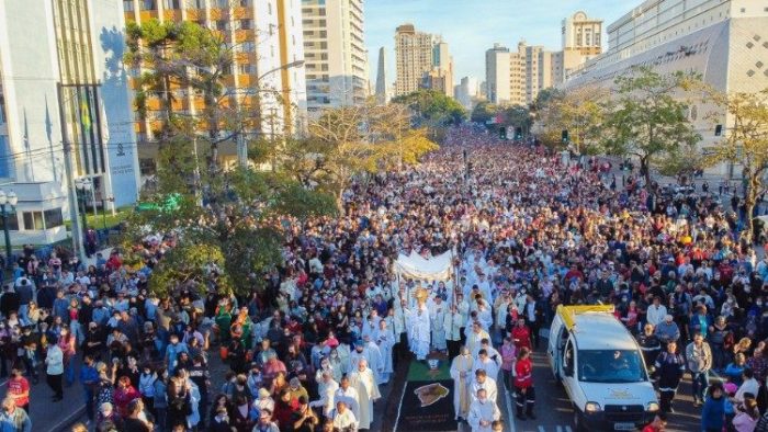 Arquidiocese de Curitiba pretende realizar um dos maiores Corpus Christi do mundo 1