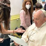 Papa Francisco recebera alta na manha desta sexta feira