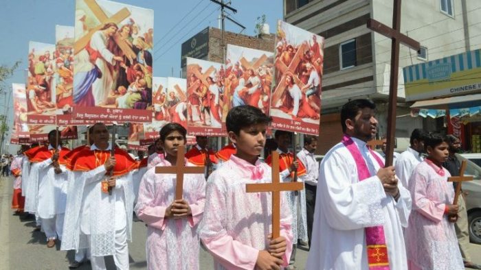 Sacerdotes catolicos sao atacados na India