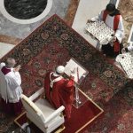 Tres Arcebispos brasileiros recebem palios abencoados pelo Papa