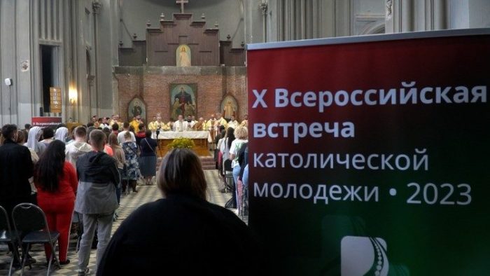 Jovens Catolicos russos participam de encontro nacional 1