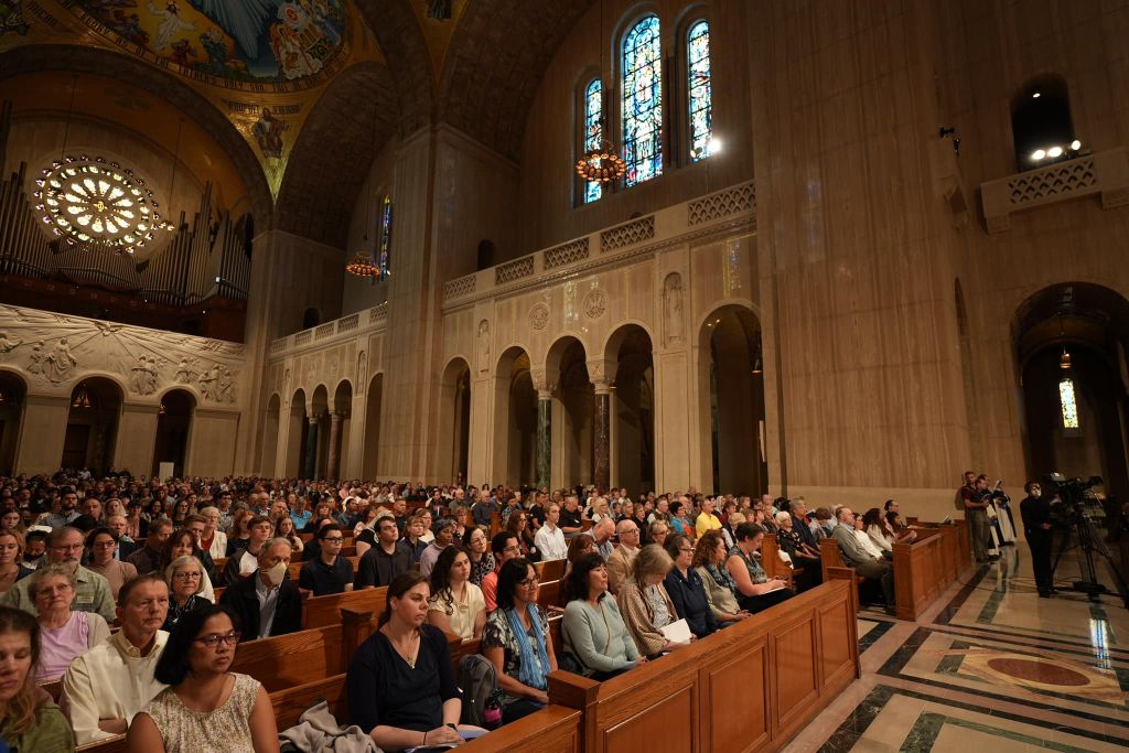 Dominicanos promovem peregrinacao do Rosario em Basilica nos EUA 3