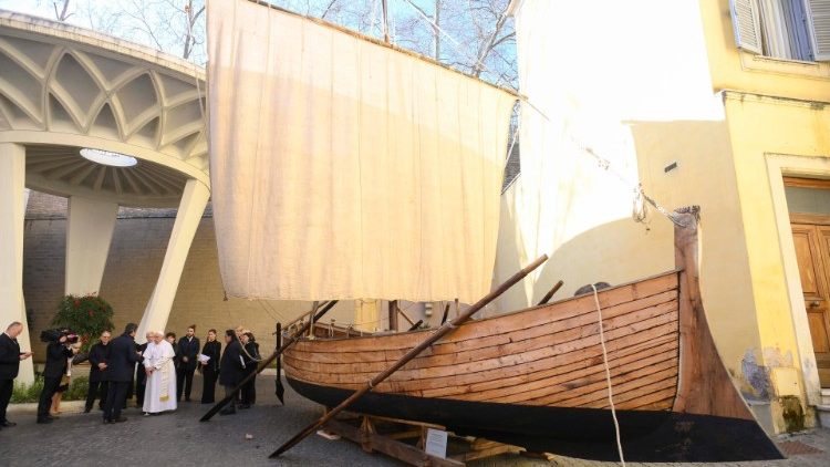 Museus do Vaticano recebem a Barca de Sao Pedro 1