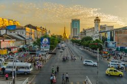 Yangon. Foto: Alexander Schimmeck/ Unsplash
