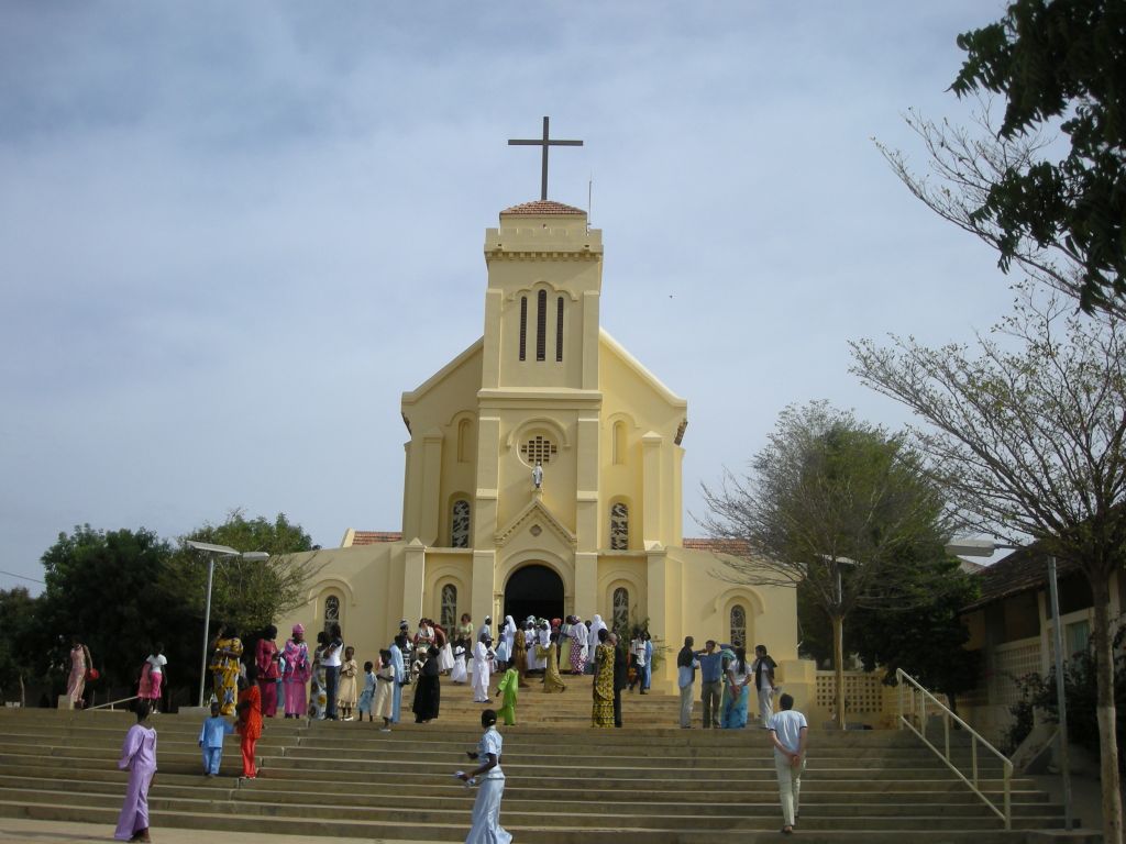 Cardeal Parolin consagrara Santuario Mariano no Senegal