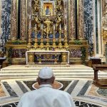 Papa Francisco doara Rosa de Ouro para a Salus Populi Romani