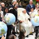 Papa anuncia primeira Jornada Mundial das Criancas 2