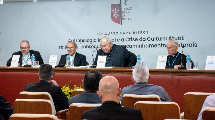 Curso para Formacao de Bispos e promovido pela Arquidiocese do Rio de Janeiro 1