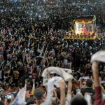 Mais de seis milhoes de fieis participam da procissao do Nazareno Negro nas Filipinas