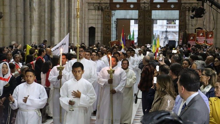 Equador renova sua Consagracao ao Sagrado Coracao de Jesus 2