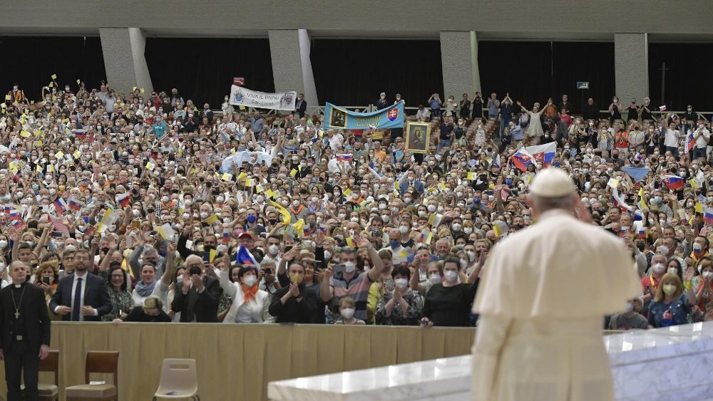 Estatisticas revelam aumento no numero de catolicos em todo o mundo