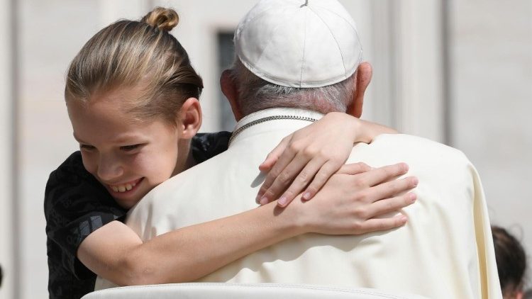 Papa Francisco se reunira com 6 mil netos e seus avos no Vaticano