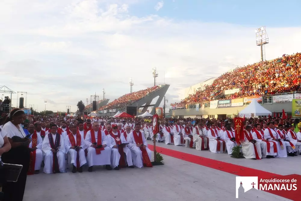 Celebracao de Pentecostes reuniu mais de 80 mil fieis em Manaus 2