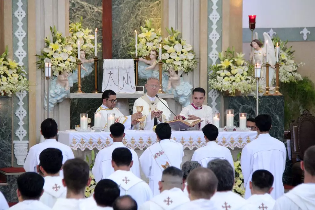 Irmas Carmelitas de Cebu comemoram 75 anos de fundacao 3
