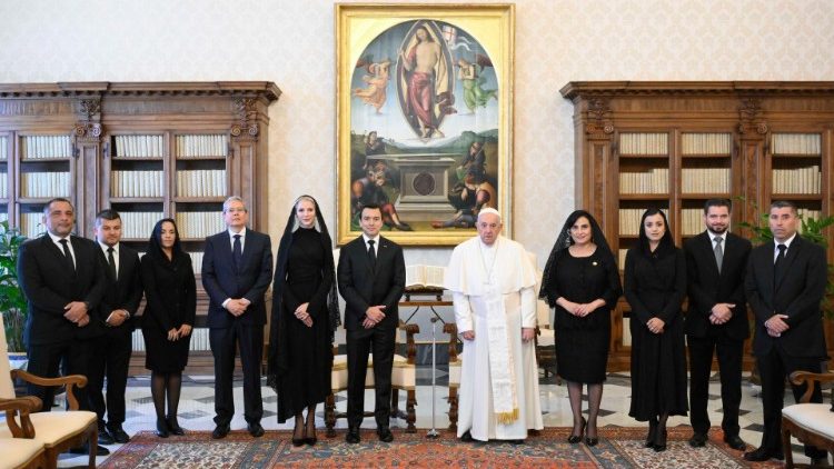 Papa Francisco recebe presidente do Equador no Vaticano 4