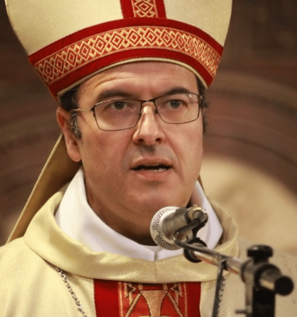 Sucessor do Cardeal Fernandez renuncia em uma reviravolta inesperada