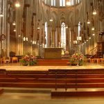 640px Inside Cologne Cathedral